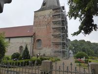 Husby, Kirche